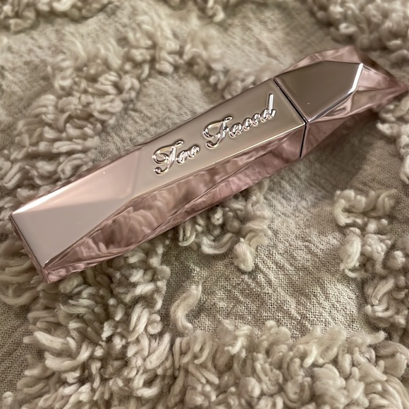 Too Faced Damn Girl! 24 Hour Mascara - Picture 3 of 8